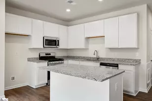 31 Lone Cypress St, Travelers Rest, SC 29690 - Photo 5