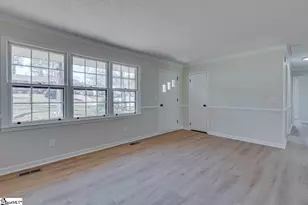 111 Oak Park Dr, Mauldin, SC 29662 - Photo 7