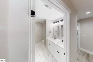 1300 Fairview Rd, Gaffney, SC 29341 - Photo 11