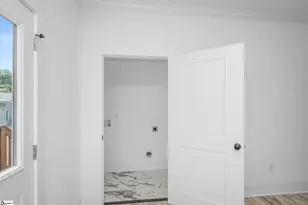 305 Valley St, Greenville, SC 29611 - Photo 13