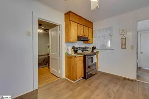 524 Fleming St, Laurens, SC 29360 - Photo 13