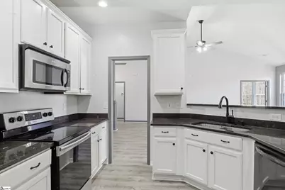 8 Mariscat Place, Greenville, SC 29605 - Photo 11