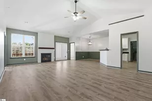 8 Mariscat Pl, Greenville, SC 29605 - Photo 3