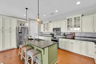 121 Rhett St, Greenville, SC 29601 - Photo 7