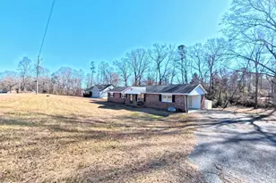 1202 Brookwood Dr, Boiling Springs, SC 29316 - Photo 21