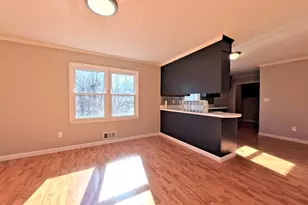 1202 Brookwood Dr, Boiling Springs, SC 29316 - Photo 5