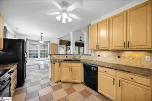 17 Smokehouse Dr, Simpsonville, SC 29681 - Photo 11