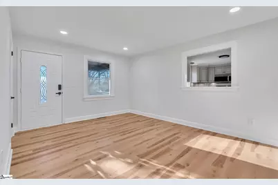 8 E Sable Court, Greenville, SC 29609 - Photo 3