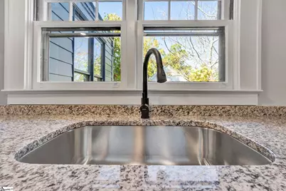 108 Irby Avenue, Laurens, SC 29360 - Photo 7