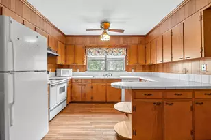 114 York St, Clinton, SC 29325 - Photo 17