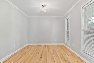 413 W Faris Rd, Greenville, SC 29605 - Photo 5