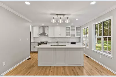 413 W Faris Road, Greenville, SC 29605 - Photo 15