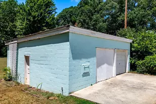 209 Donnan Rd, Taylors, SC 29687 - Photo 29