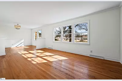 8 Howell Circle, Greenville, SC 29615 - Photo 5