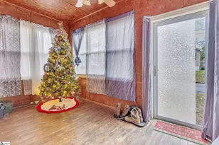 33 School St, Enoree, SC 29335 - Photo 5