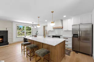 207 Oakmont Dr, Boiling Springs, SC 29316 - Photo 3