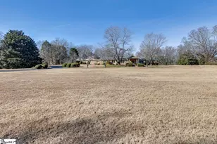 136 Club Dr, Simpsonville, SC 29681 - Photo 5