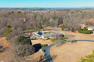 136 Club Dr, Simpsonville, SC 29681 - Photo 3