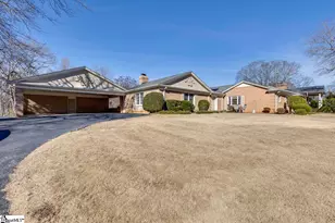 136 Club Dr, Simpsonville, SC 29681 - Photo 5