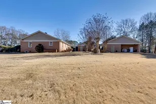 136 Club Dr, Simpsonville, SC 29681 - Photo 43