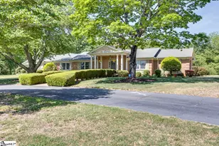 136 Club Dr, Simpsonville, SC 29681 - Photo 3