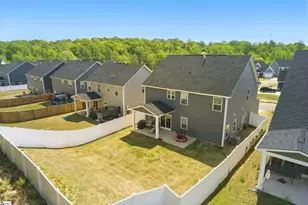 229 Hollythorpe Ln, Fountain Inn, SC 29644 - Photo 33