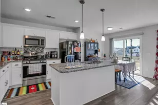 211 Whittier St, Greenville, SC 29605 - Photo 5