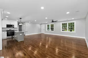 203 Montgomery St, Laurens, SC 29360 - Photo 7