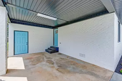 203 Montgomery Street, Laurens, SC 29360 - Photo 29