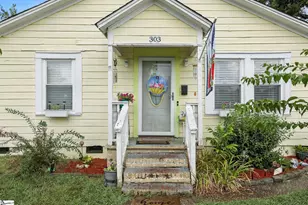 303 Poplar St, Gaffney, SC 29341 - Photo 3