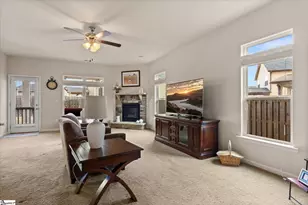 129 Deer Dr, Greenville, SC 29611 - Photo 9