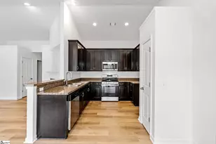 304 Riverdale Rd, Simpsonville, SC 29680 - Photo 5