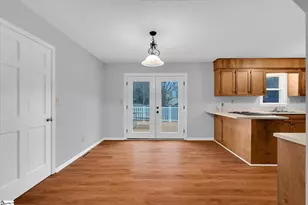 105 Ridgeway Ct, Easley, SC 29640 - Photo 9