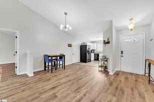 303 S Sandy Brook Way, Simpsonville, SC 29680 - Photo 7