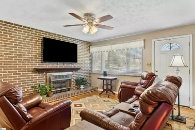 4 Dell Circle, Travelers Rest, SC 29690 - Photo 3