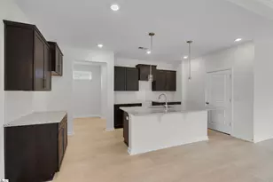 172 Hunter Ridge Dr, Boiling Springs, SC 29316 - Photo 7