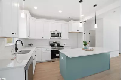 26 Carriage Drive, Greenville, SC 29609 - Photo 9