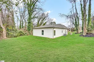 201 Stratford Rd, Greenville, SC 29605 - Photo 23