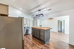 25 Natalie Ct, Greer, SC 29651 - Photo 5