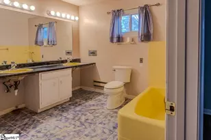 136 Shannon Lake Cir, Greenville, SC 29615 - Photo 19