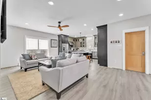 890 Franklin Rd, Laurens, SC 29360 - Photo 9