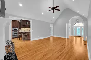 377 Benford Dr, Boiling Springs, SC 29316 - Photo 11