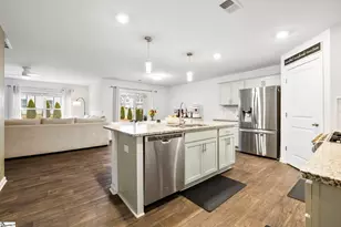 315 Ashwood Wy, Easley, SC 29640 - Photo 3