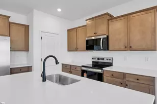 240 Brown Cir, Easley, SC 29642 - Photo 9