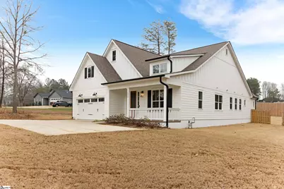 230 E Darby Road, Taylors, SC 29687 - Photo 3