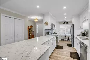 18 Enoree View Dr, Greer, SC 29650 - Photo 9