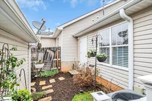 18 Enoree View Dr, Greer, SC 29650 - Photo 37