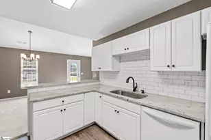 276 Springfield Cir, Easley, SC 29642 - Photo 9