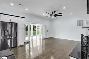305 Waters Rd, Taylors, SC 29687 - Photo 21