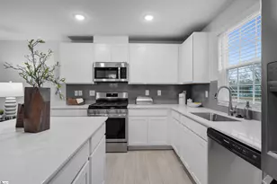 608 Curry Ct, Spartanburg, SC 29301 - Photo 13